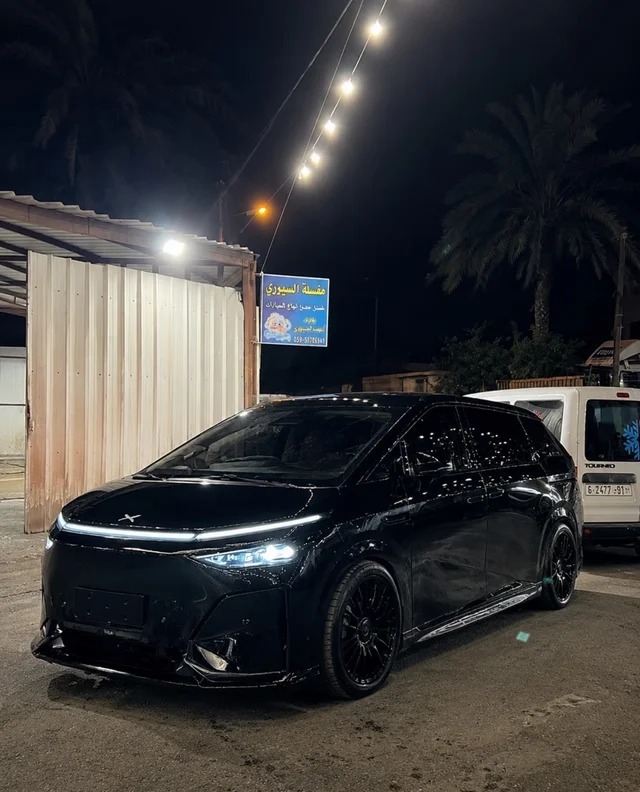 小鹏X9纯电 650 Ultra SE展示图3
