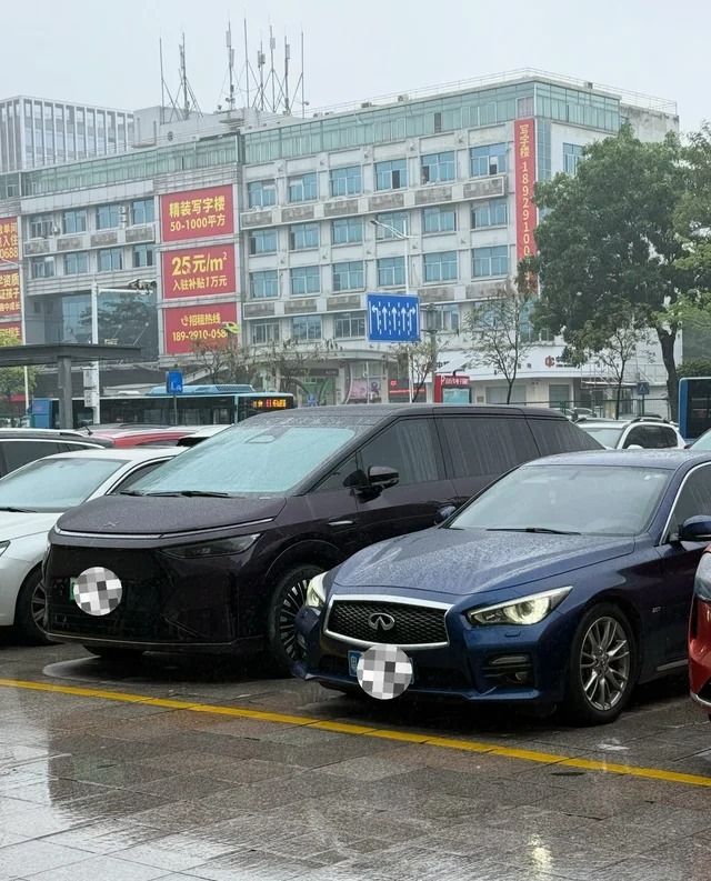 小鹏X9增程 1602 Max展示图1