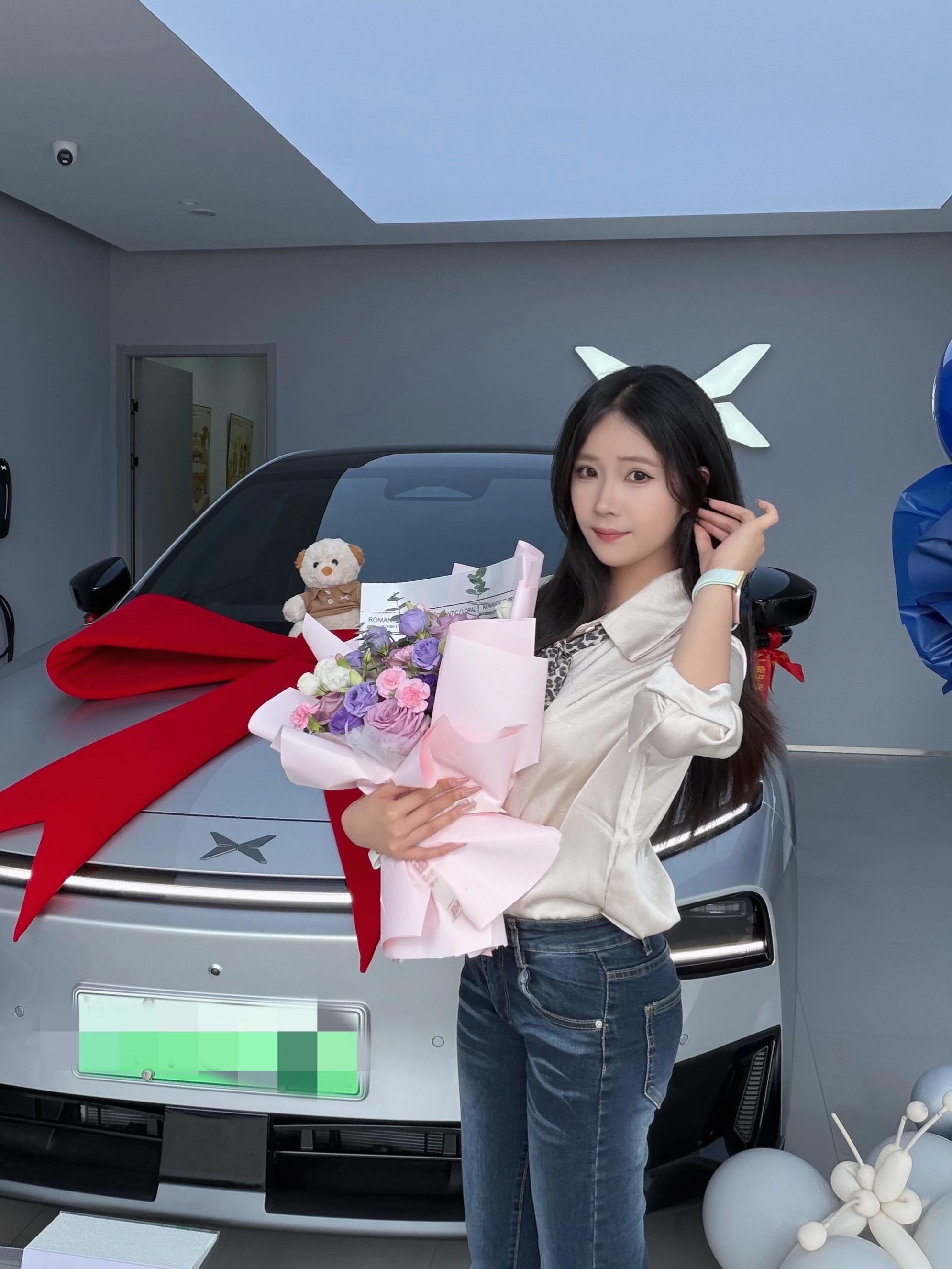 小鹏G7增程 1704 Max 科技版展示图1