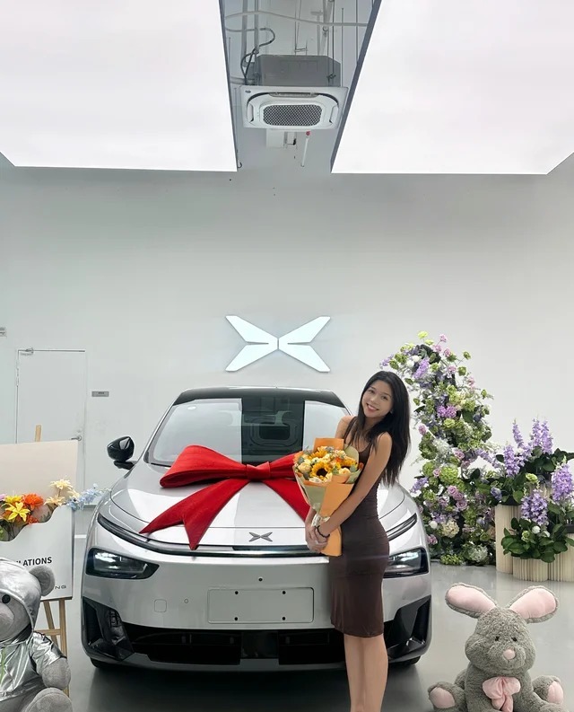 小鹏G7增程 1704 Max 科技版展示图2