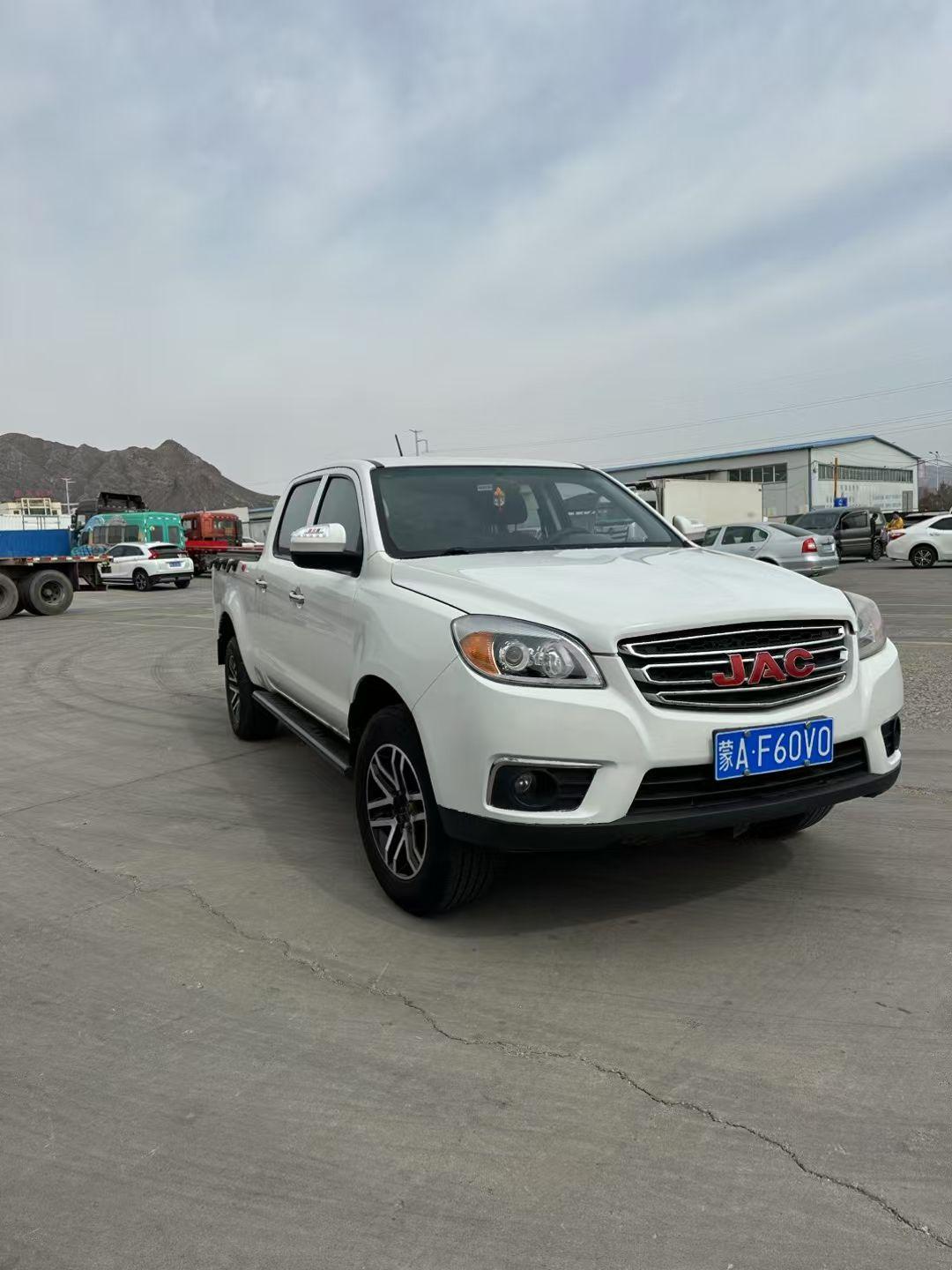 江淮T62.0T 手动两驱舒适型CNG展示图2