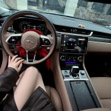 捷豹XFL2.0T P300 四驱90周年典藏版展示图3
