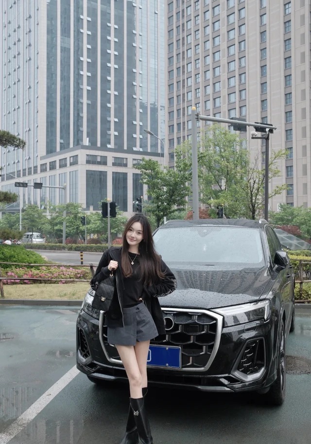 奥迪Q755 TFSI quattro S line尊贵型展示图1