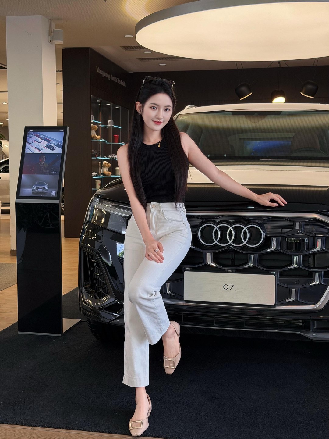 奥迪Q745 TFSI quattro S line黑武士型展示图3