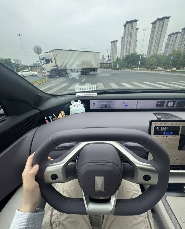 阿维塔 12Max后驱纯电版展示图2