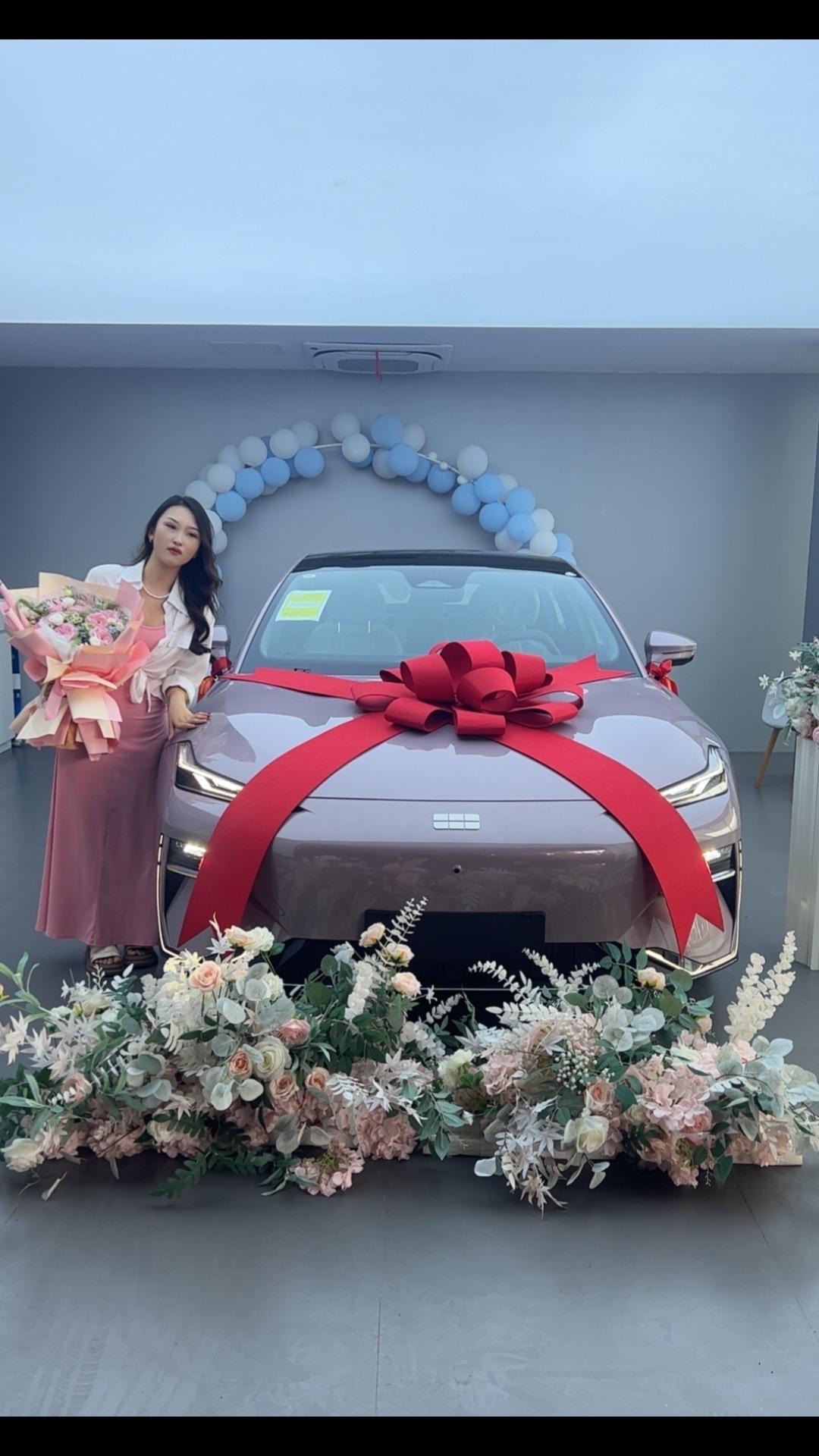银河E8575km 探索版展示图1