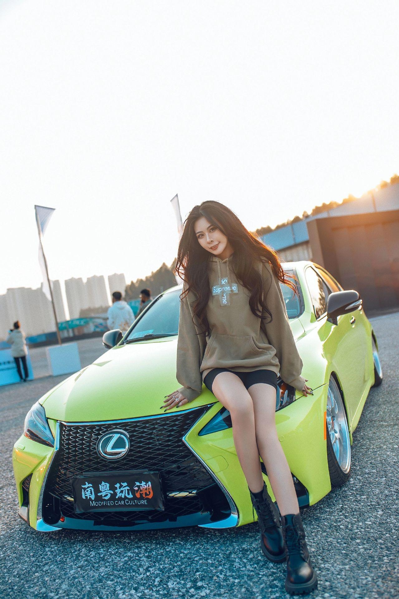 雷克萨斯IS500 F SPORT Ultimate Edition展示图1