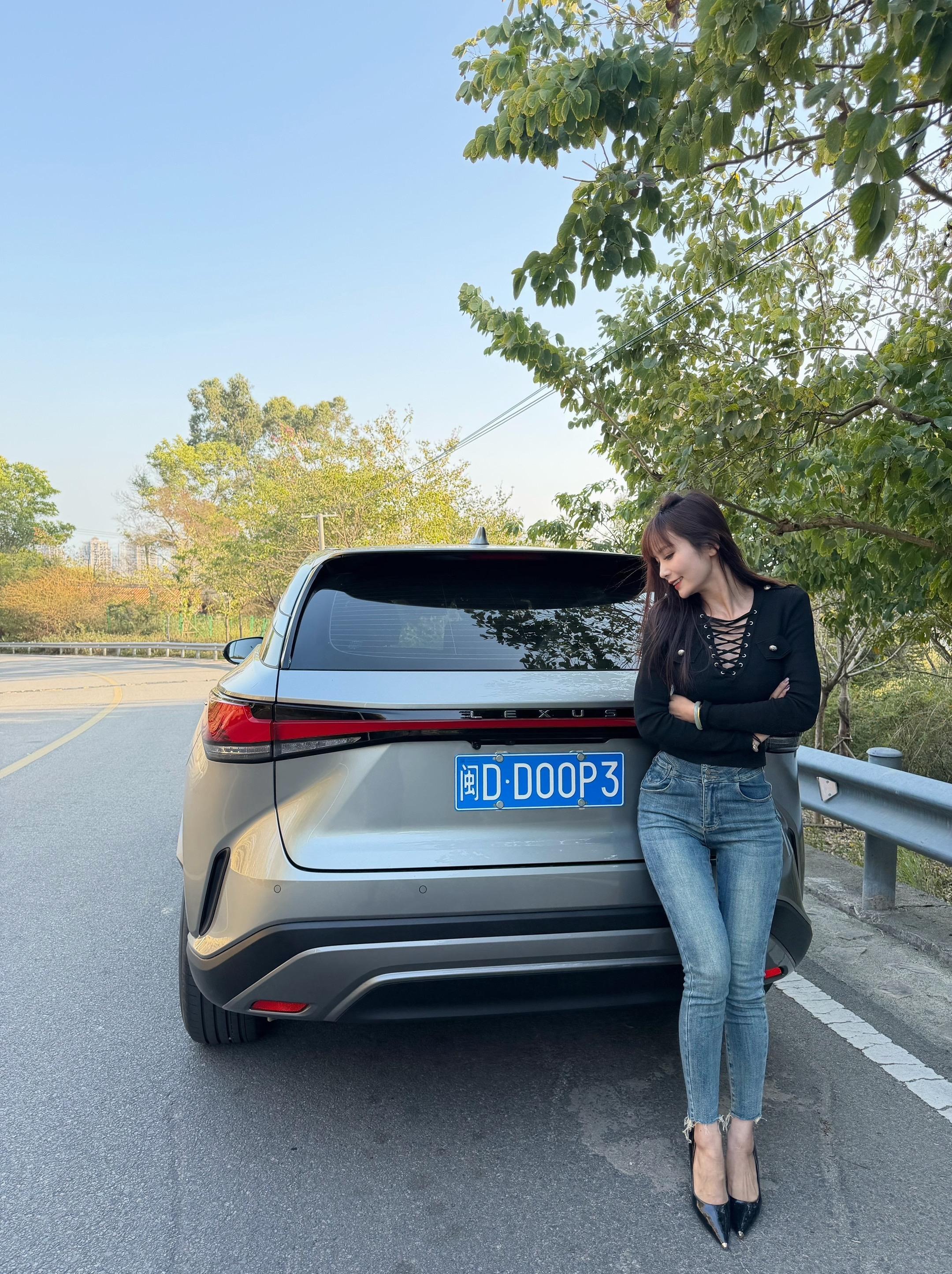 雷克萨斯RX500h F SPORT Performance展示图1