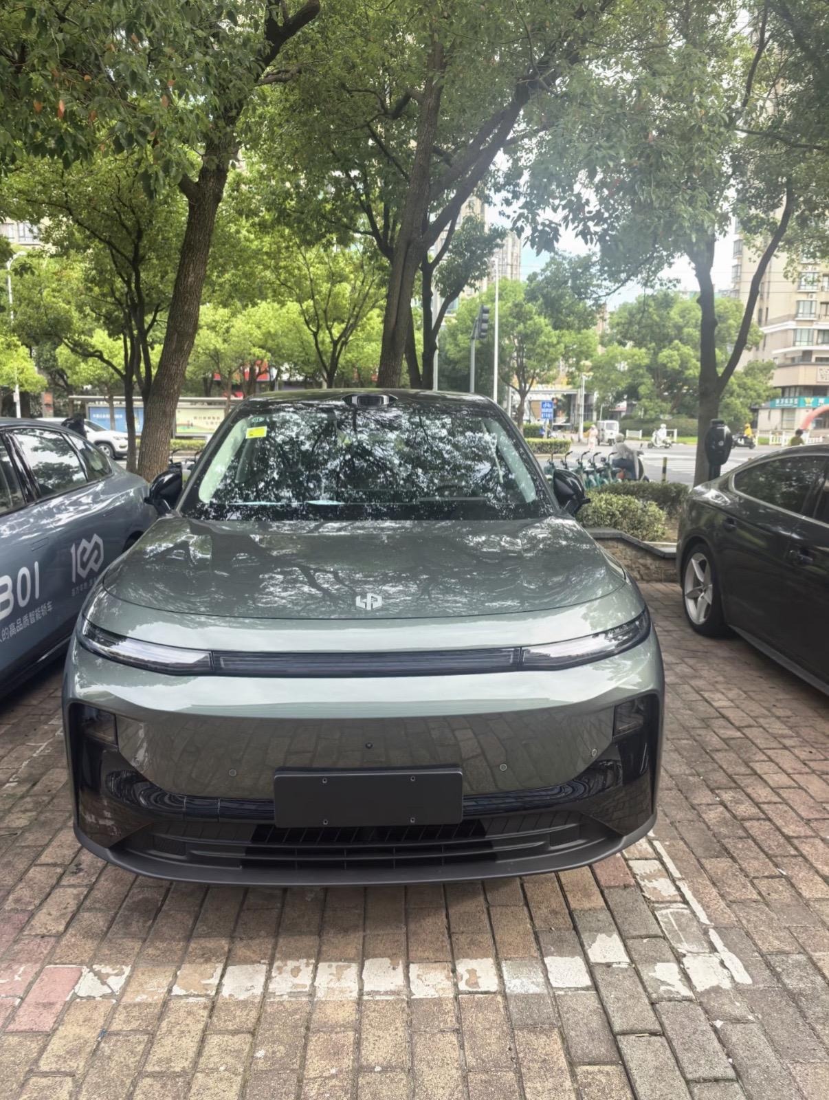 零跑B10540激光雷达版展示图3