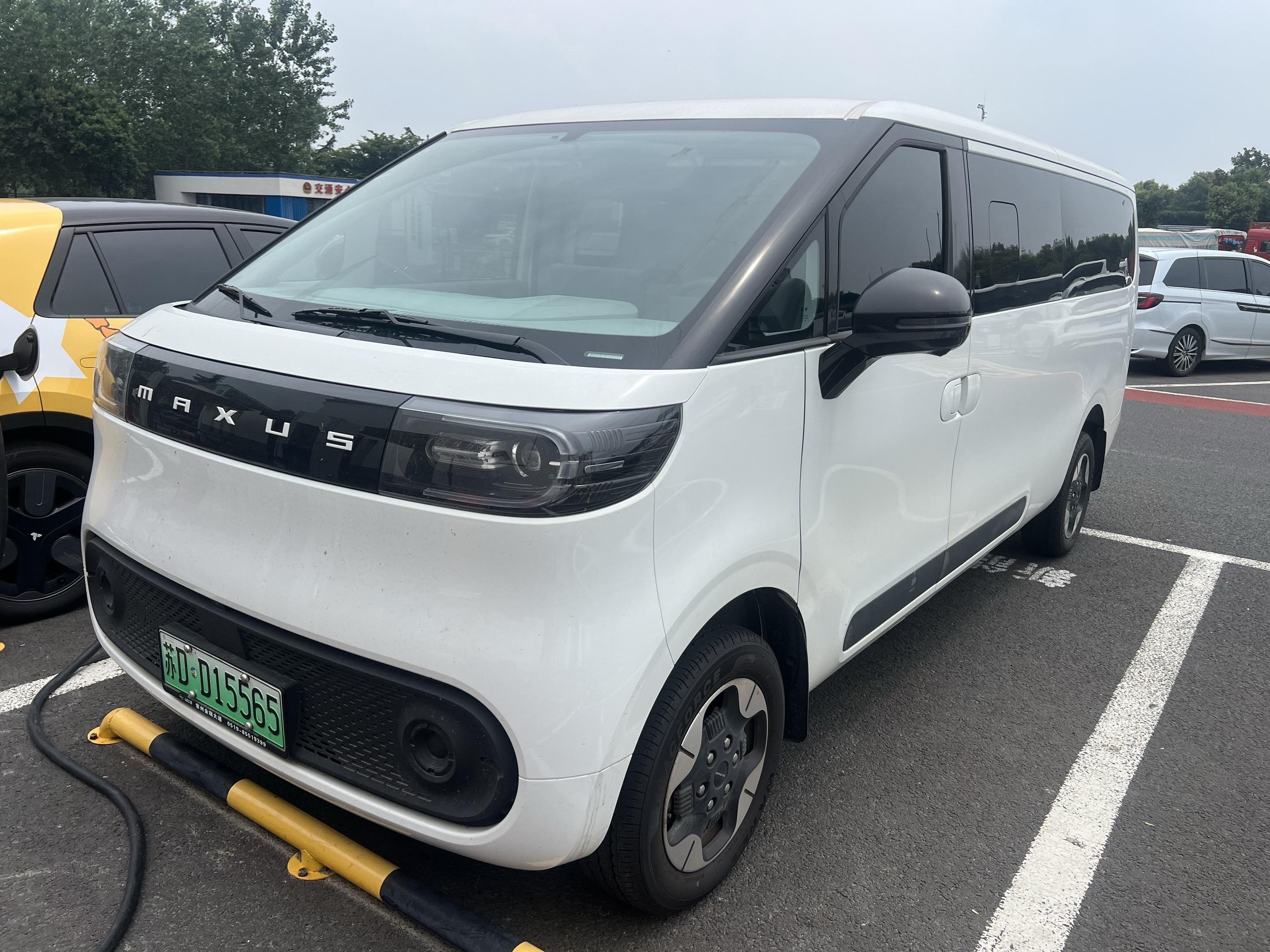 大拿M1长轴低顶营运版62kWh展示图3
