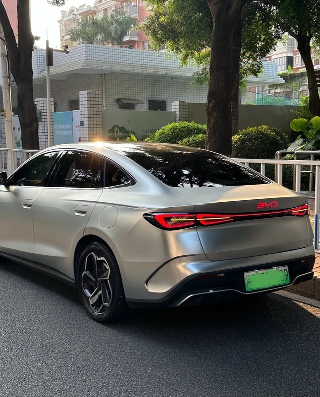 海豹06DM超享版 DM-i 128KM智享型展示图3