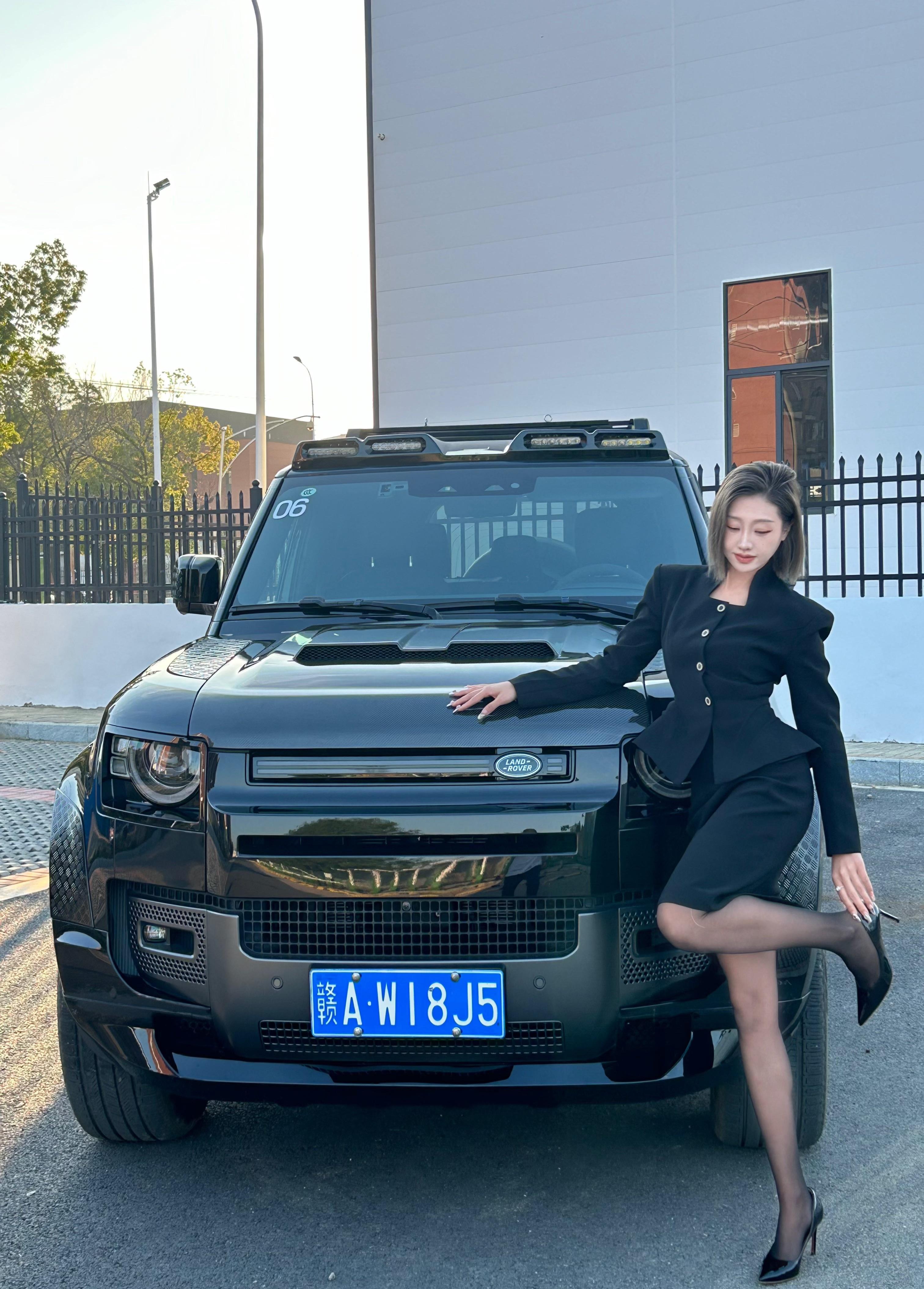 卫士90 2.0T P300 S展示图3