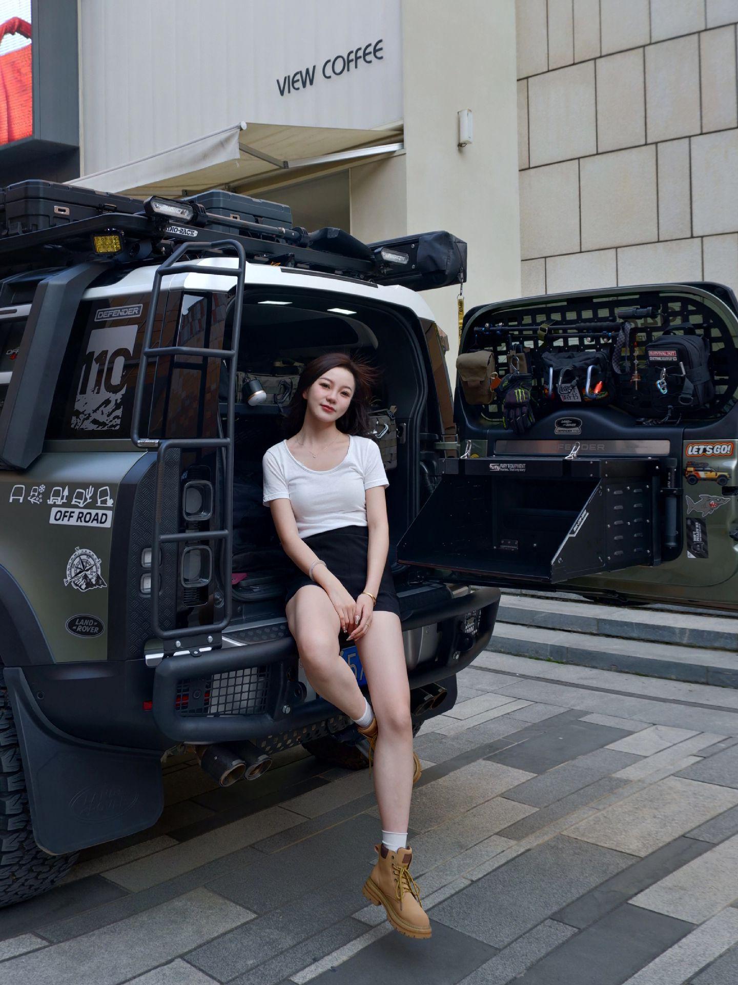 卫士110 3.0T P400 X-DYNAMIC SE展示图3